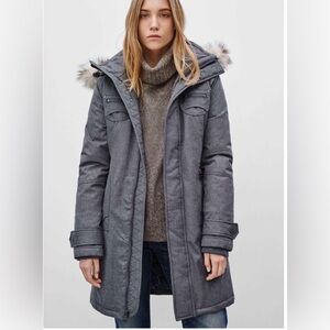 Aritzia TNA Verbier Hemp Parka jacket coat, size XS, Grey, Fur trim hood, Warm